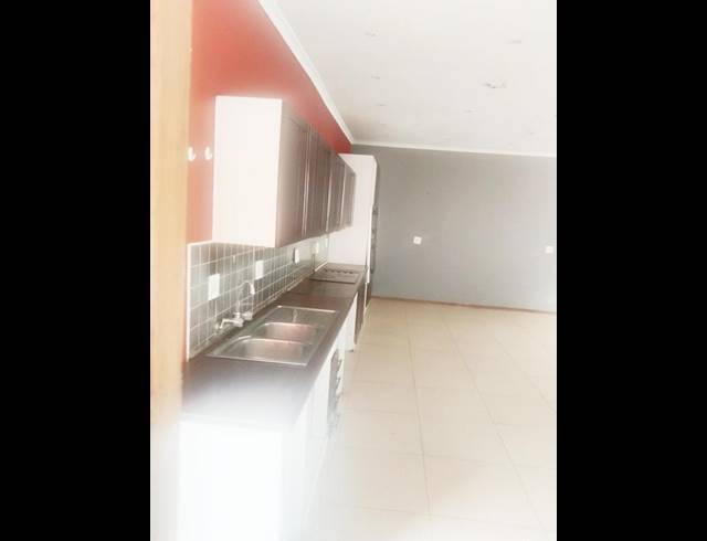 3 BEDROOM PROPERTY TO RENT IN ALBERTVILLE